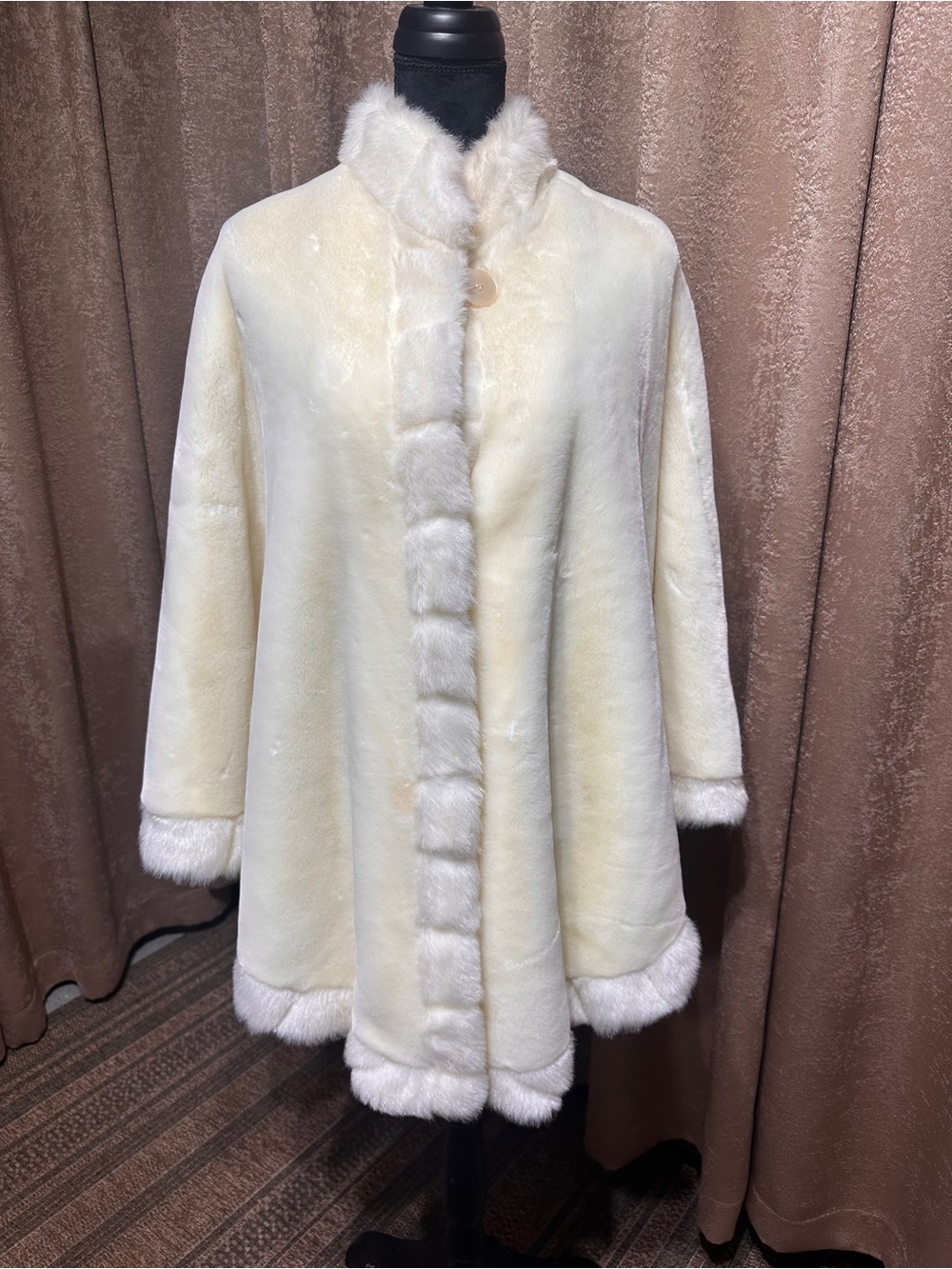 Vintage Terry Lewis Classic Luxuries faux fur cape swing coat